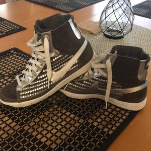 Nike high tops brown and Silver